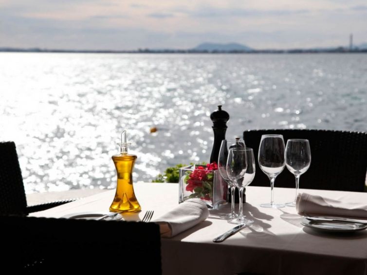 seafront_weddings_mallorca_tbrdutaatxcu89bhmdpi-2000x1251